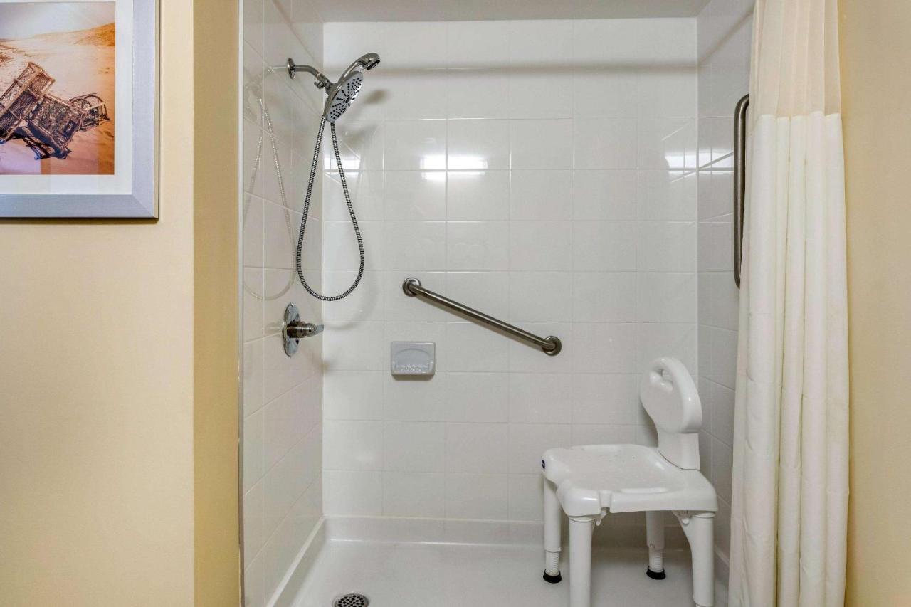 Quality Inn & Suites Bathurst Zewnętrze zdjęcie
